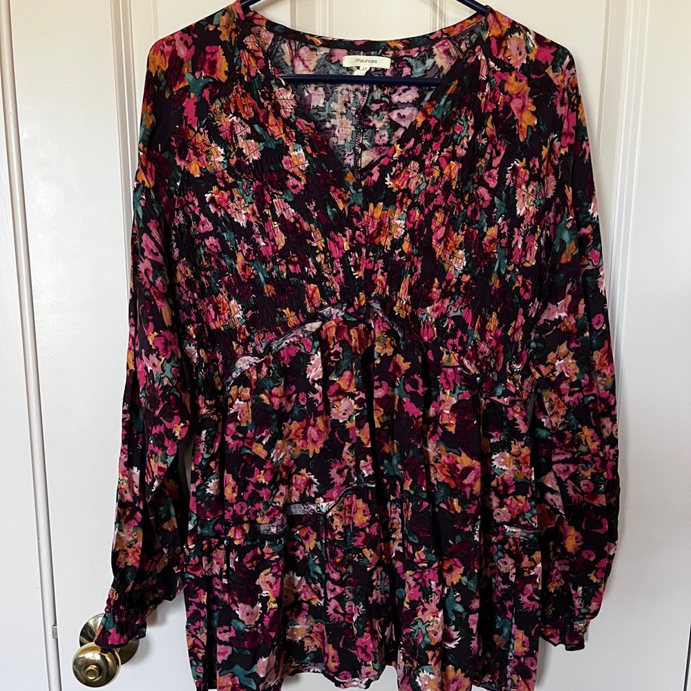 Maurices Floral V-Neck Women's Top